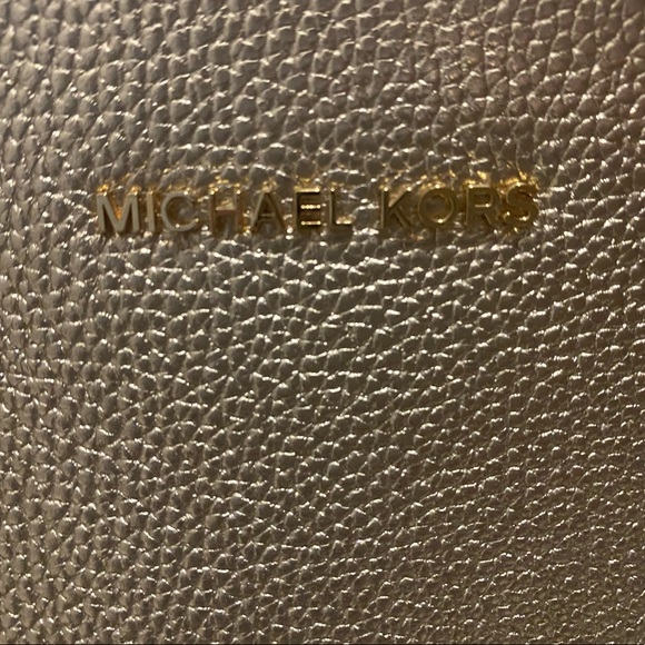 Michael Kors Crossbody - Picture 3 of 3